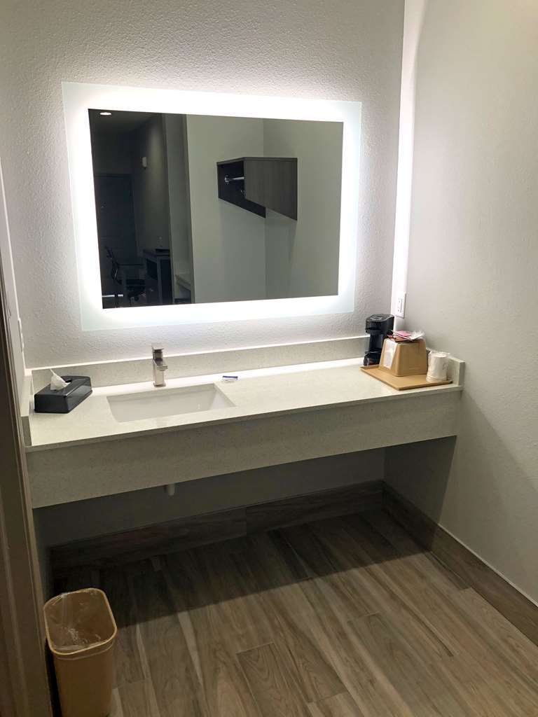 Americas Best Value Inn & Suites Ne Houston Downtown I-610 Rum bild