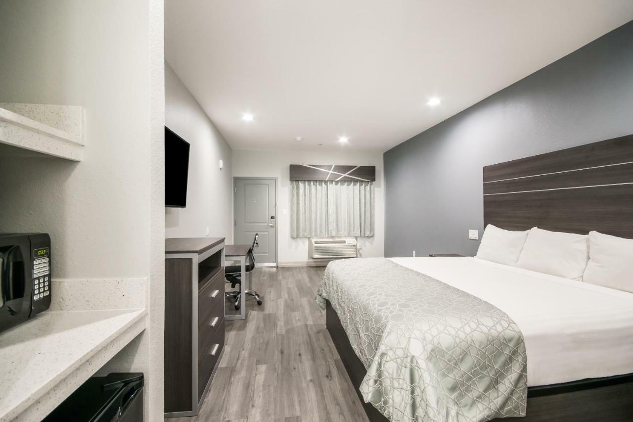 Americas Best Value Inn & Suites Ne Houston Downtown I-610 Exteriör bild