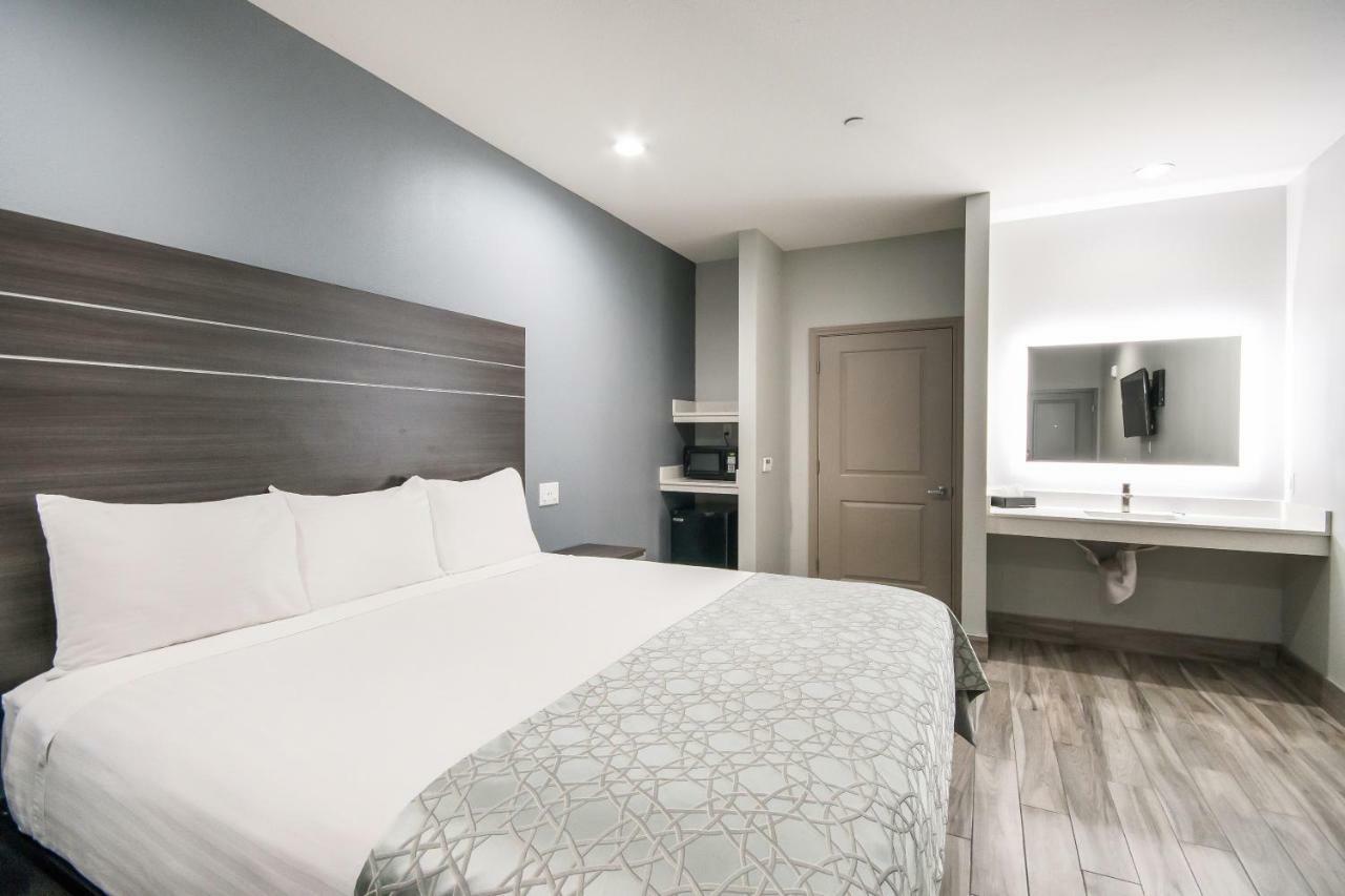 Americas Best Value Inn & Suites Ne Houston Downtown I-610 Exteriör bild