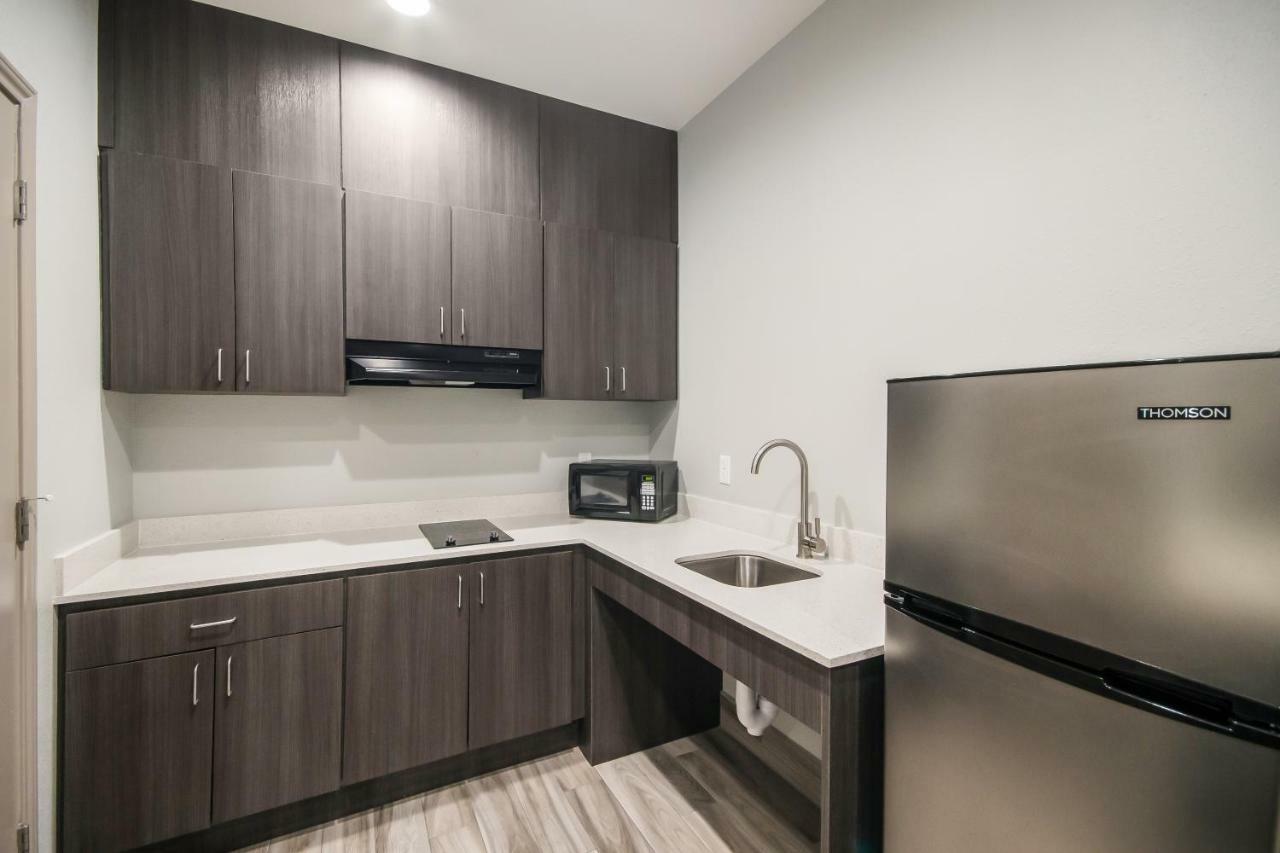 Americas Best Value Inn & Suites Ne Houston Downtown I-610 Exteriör bild